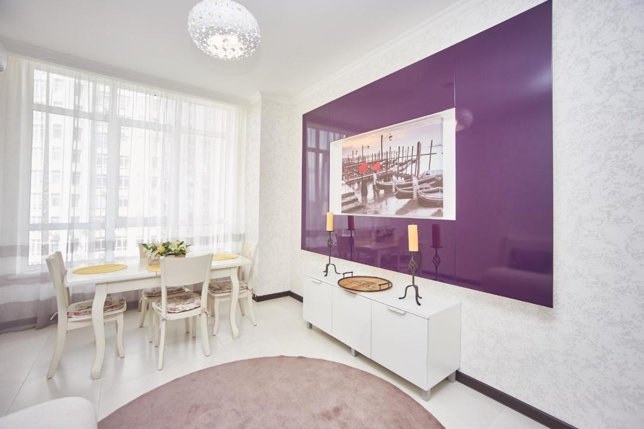 Purple Pearl On French Boulevard Apartamento Odesa Exterior foto