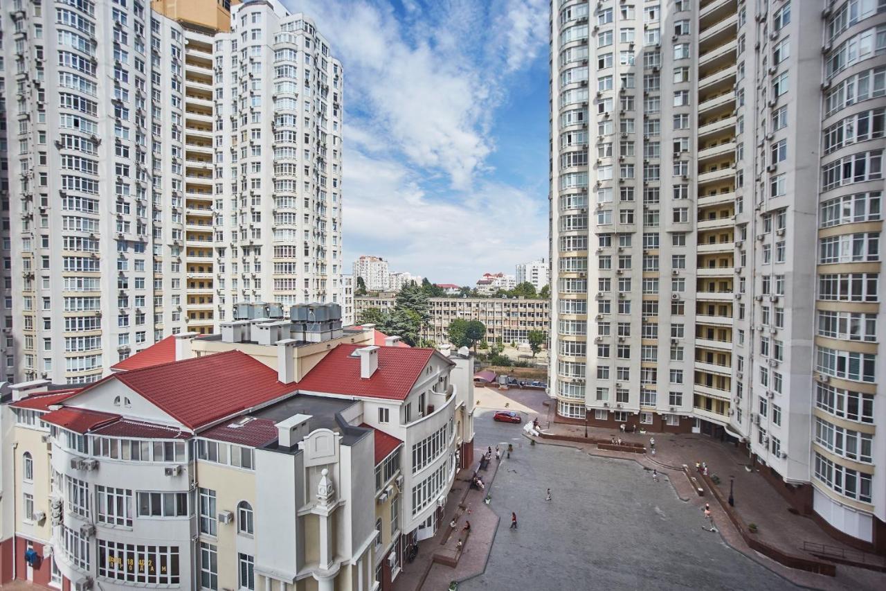 Purple Pearl On French Boulevard Apartamento Odesa Exterior foto